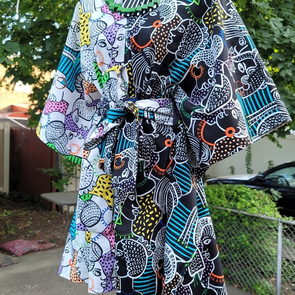 🚨SOLD🚨Kimono Dress-Gemini Dress Collection - Picture 5 of 6